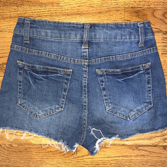 High Rise Forever 21 Denim Shorts - Picture 2 of 2